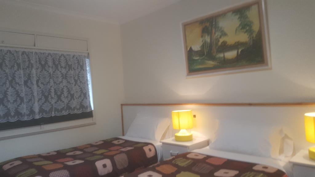 Clunes Motel Extérieur photo